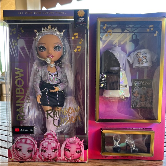 Rainbow High Tiara Song Doll with Outfit Set